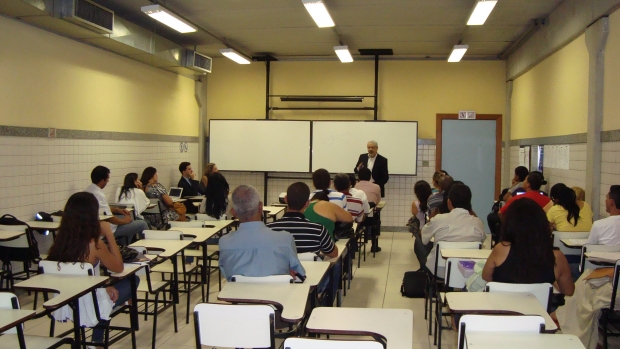 Palestra: O Estado Plurinacional, com o Prof. José Luiz Quadros