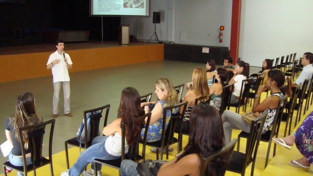 Palestra: Finanças pessoais, com o Prof. Carlos Eduardo
